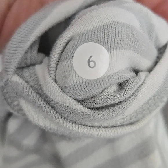 Lululemon Run Back On Track Shirt - Picture 8 of 8